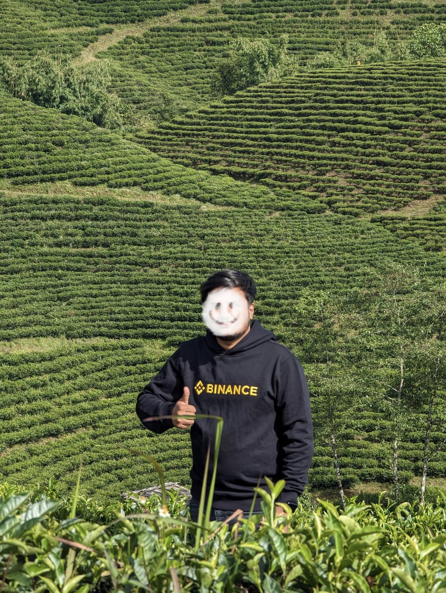 heygaurab's tweet photo. A cup of tea? ☕ How about a field of it instead! 🌿 Staying powered up with @binance while exploring this beauty with @ramjikpi
#HaveYouBinanced https://t.co/zFqRzgsWeH