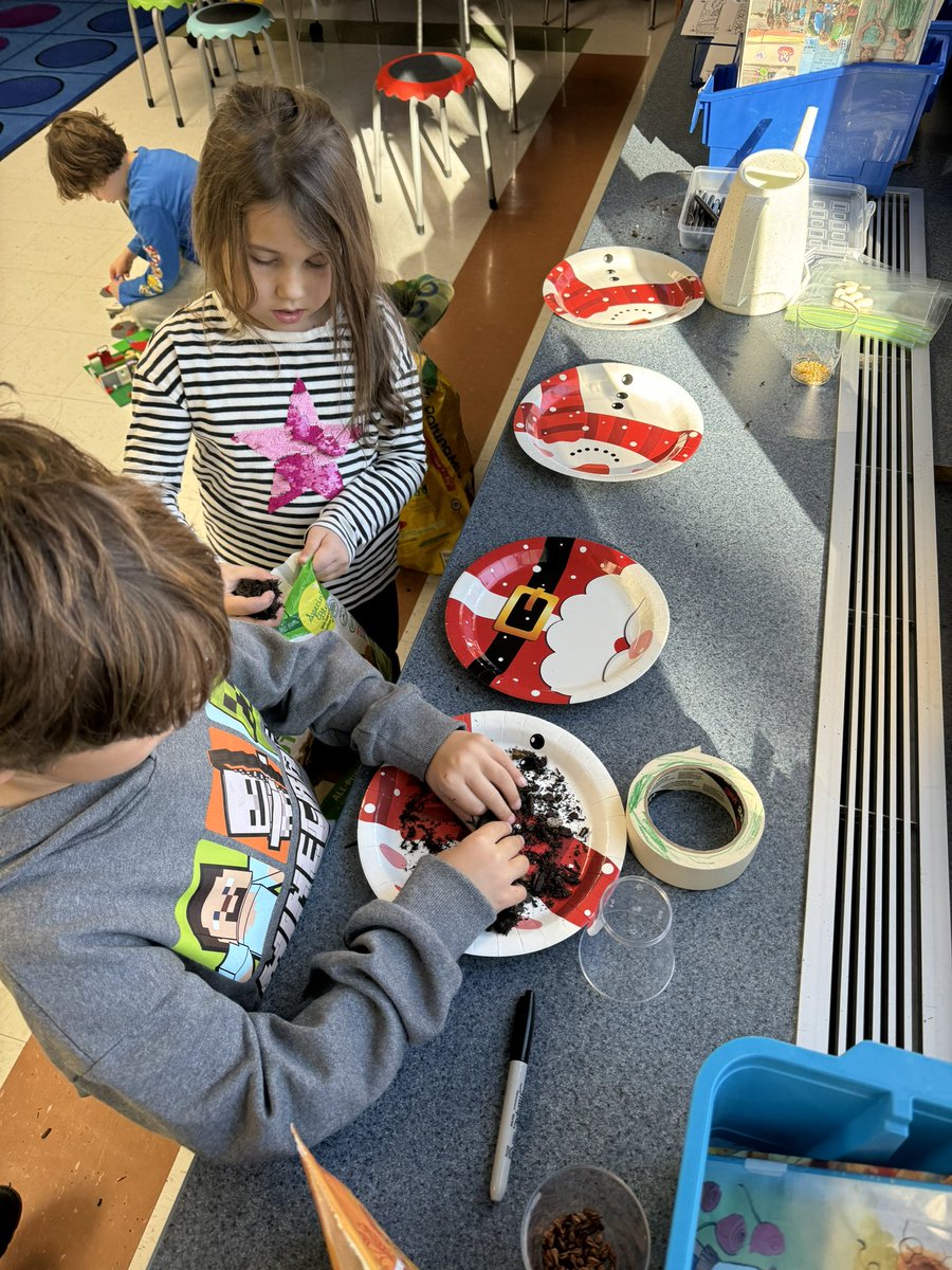 mrsdeltinsclass's tweet photo. Planting and praying our seeds grow! #fhleads https://t.co/eIS14dF0aF