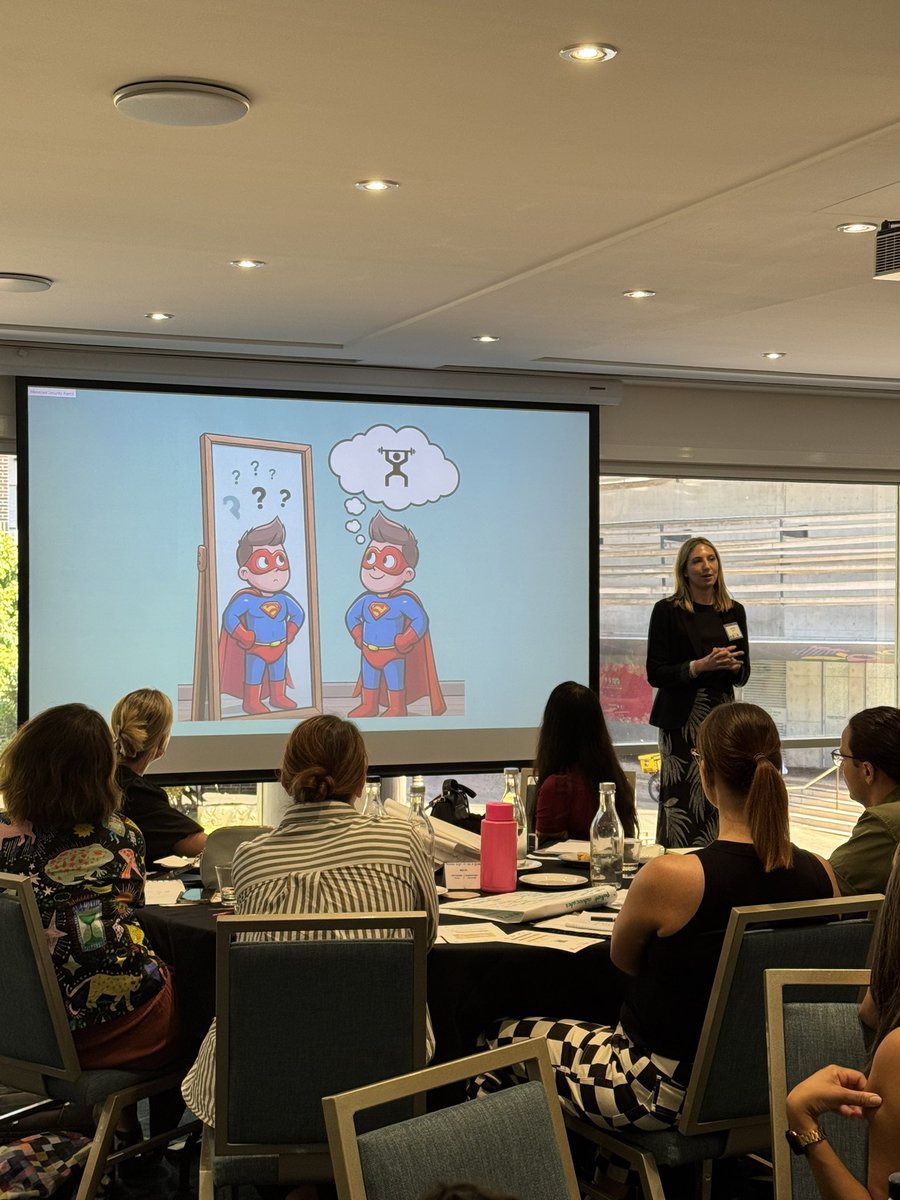 Wrapping up #FLiROLeaders2024 with a speed leading session on #ImposterSyndrome ! Thanks to our wonderful faculty, organizers and inspiring bunch of participants for a great #FLiRO 
<a href="/RANZCRcollege/">RANZCR</a> <a href="/ESTRO_RT/">ESTRO</a> <a href="/caro_acro_ca/">CARO-ACRO</a> <a href="/sandraturner49/">Sandra Turner</a> <a href="/lucindamorris23/">Lucinda Morris</a> @LeechmMichelle <a href="/Curlz1702/">Jenna Dean</a>