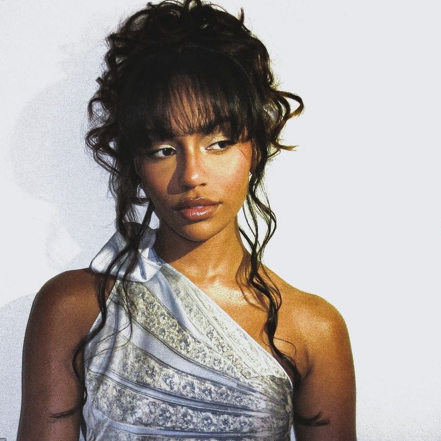 watching cruel intentions and let’s really get into this face card