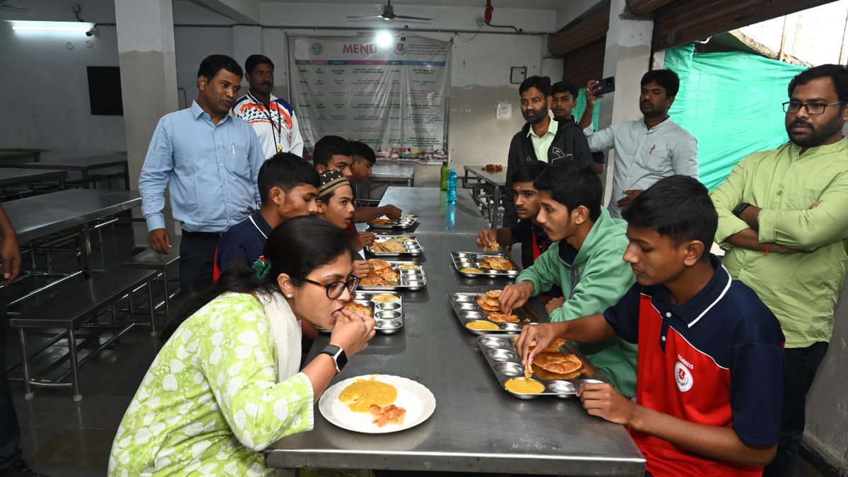 Early morning inspections of breakfast served in Hostels. Thousands of children are taken care of in our govt hostels and residential schools. Quality of food and sanitation is one of our biggest ongoing tasks. <a href="/CPRO_TGCM/">CPRO to CM / Telangana</a> <a href="/TelanganaCS/">Office of Chief Secretary, Telangana Govt.</a> <a href="/collector_nrpt/">Collector Narayanpet</a>
