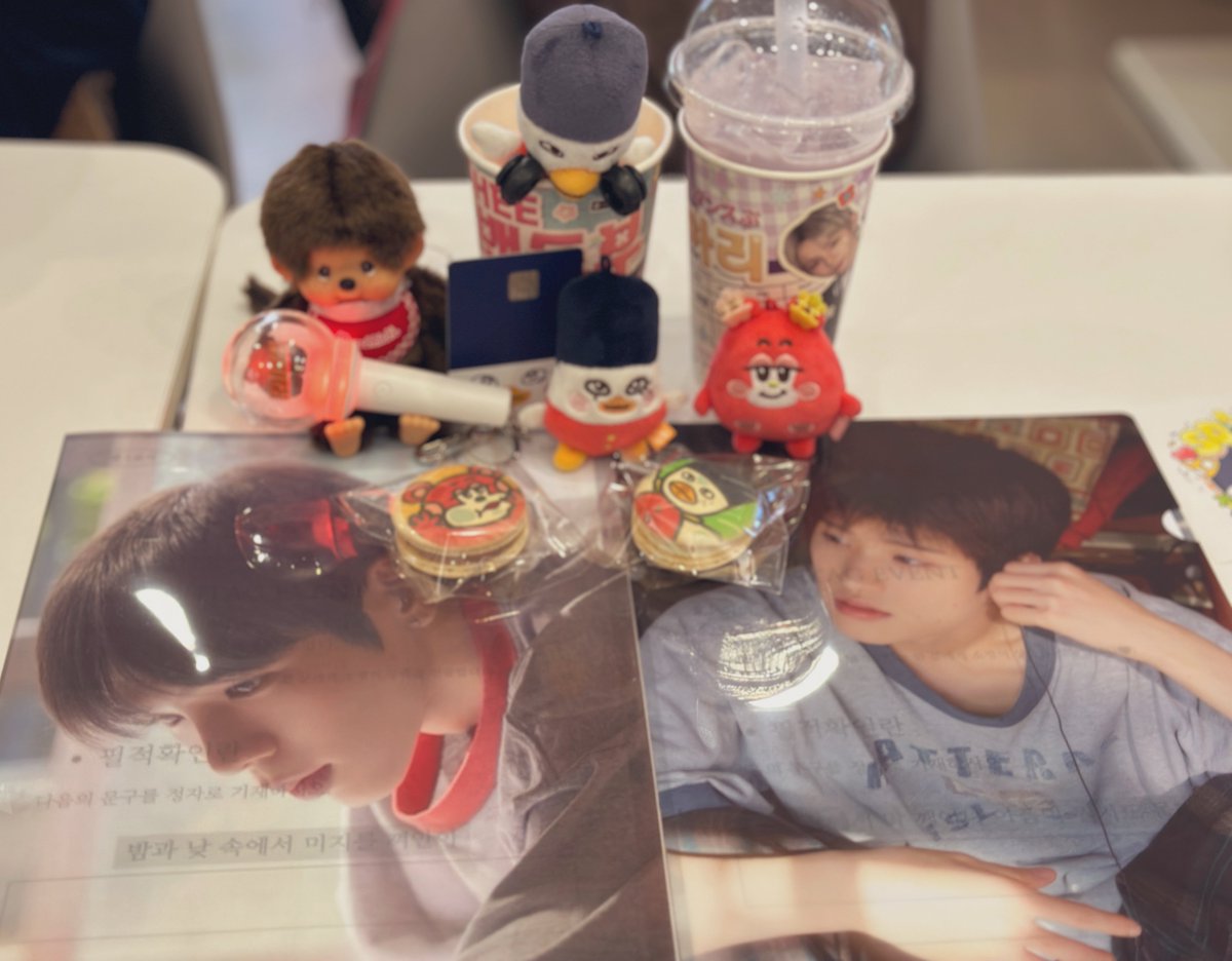AgainShotaro's tweet photo. 타로가 가득해서 행복한 시간🧡

#타로의_댄스동아리
#우동쇼_우리동아리에쇼타로있다 https://t.co/ATq150GBmd