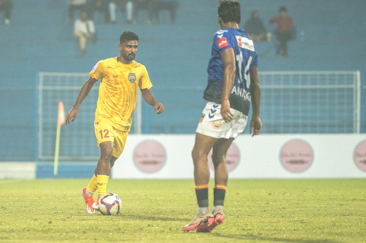 SCBengaluru's tweet photo. The fearless #GoldenTigers has left the mark in the first I League game! 🎯 

ಬನ್ನಿ ಪ್ರಾರಂಭಿಸೋಣ? 

#SportingClubBengaluru #SCB #Ileague #indianfootball https://t.co/tEqxL282KY