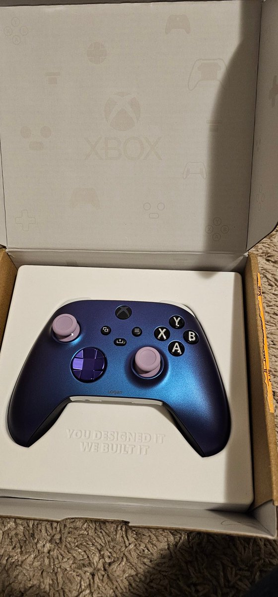 Righteous10001's tweet image. @Xbox @XboxP3 I recently received my order from #XboxDesignLabs for my son&apos;s upcoming birthday. However the packaging was not what I have expected as it looks as they used a box for returned items. I paid over $133 Canadian. What happened?