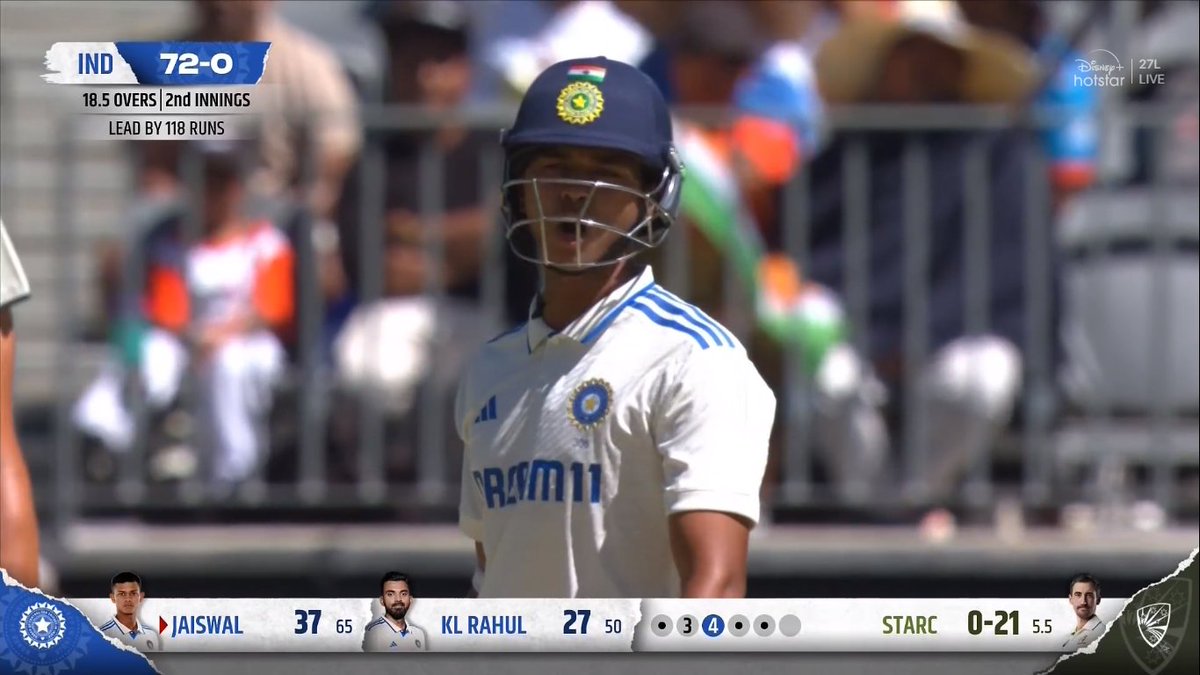 mufaddal_vohra's tweet photo. Yashasvi Jaiswal to Mitchell Starc:

"You are coming too slow at me". https://t.co/NgPyJfznbq
