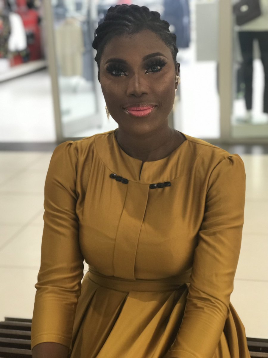 dr_adetountanni's tweet photo. No one, absolutely “NO ONE” knows what it takes to be you so CELEBRATE yourself at every chance you get.

Cheers 🥂 to the good life 🥰❤️ https://t.co/qHG02eoSUH