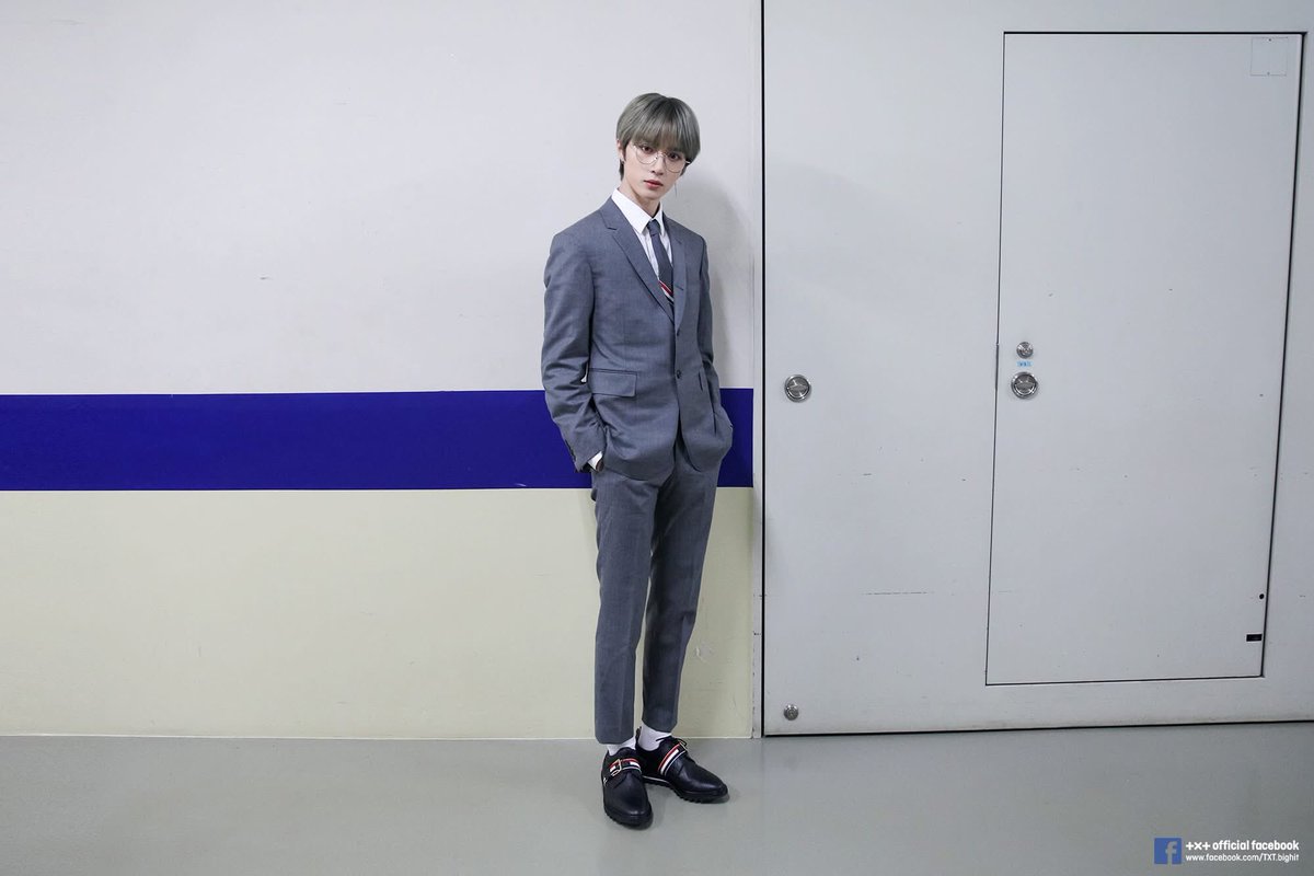 theemosite's tweet photo. ⠀
⠀  ⠀ ⠀ ⠀ ⠀    𝖍ı𝕕𝕕en 𝟫 ¾  ✦ e𝐦o 𝐛o𝐲z
                    ᥕith  ɑ  𝕟ew  𝗺𝗮𝗴𝗶𝗰  𝚞𝚙da𝐭e
                 ᯓ★ 𝔹ēs𝕥 ne𝕨  𝔪ɑ𝕝e ar𝕥īs𝕥 🏆 
⠀ https://t.co/jRDqeJSKLJ