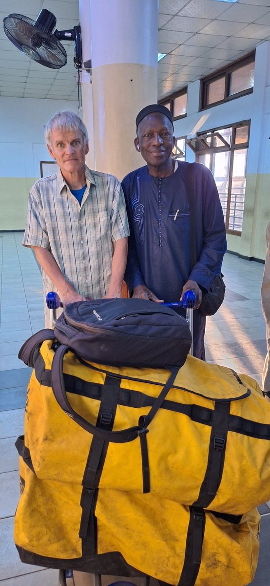 HerbierGuinee (@herbierguinee) on Twitter photo Retour aussi de Dr. Xander à Londres après une mission à Ziama et au Mont Bero.
@KewAfrica
<a href="/CharlotteCouch1/">Charlotte Couch</a>
<a href="/DrMartinCheek/">Martin Cheek</a>
<a href="/IsabelLarridon/">Dr Isabel Larridon</a> Retour aussi de Dr. Xander à Londres après une mission à Ziama et au Mont Bero.
@KewAfrica
<a href="/CharlotteCouch1/">Charlotte Couch</a>
<a href="/DrMartinCheek/">Martin Cheek</a>
<a href="/IsabelLarridon/">Dr Isabel Larridon</a>