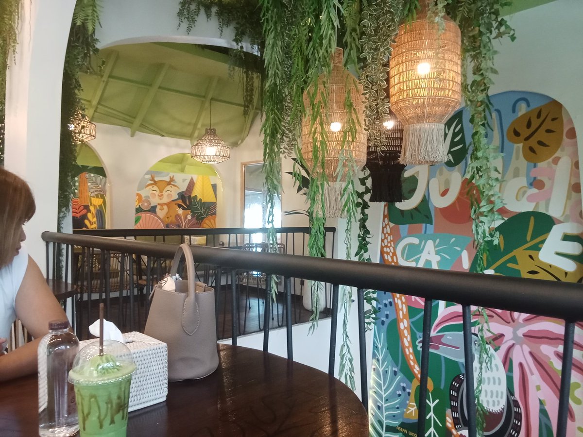 คู่ใหนว่างมาดื่มแฟด้วยกันมั้ย