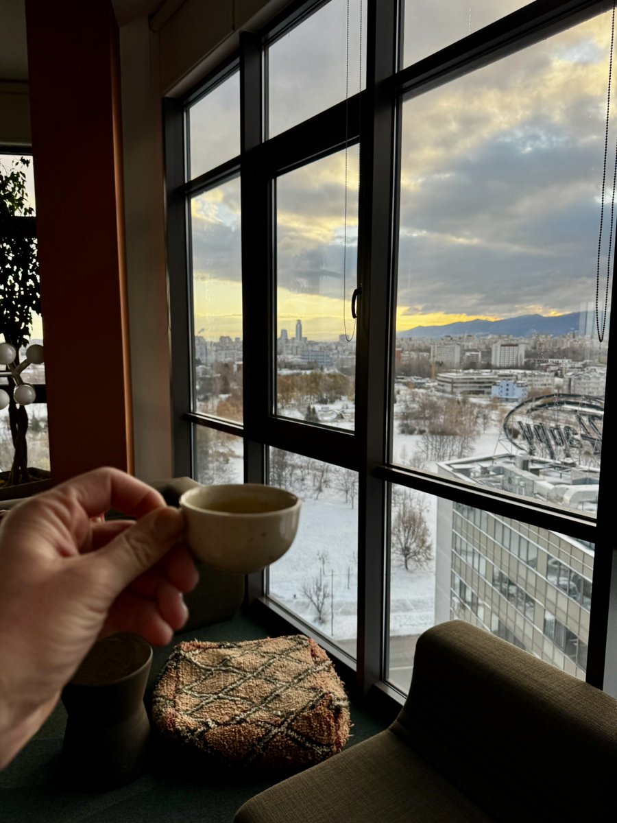 gstanciu's tweet photo. Good morning #Sofia https://t.co/AGB86FtKqb