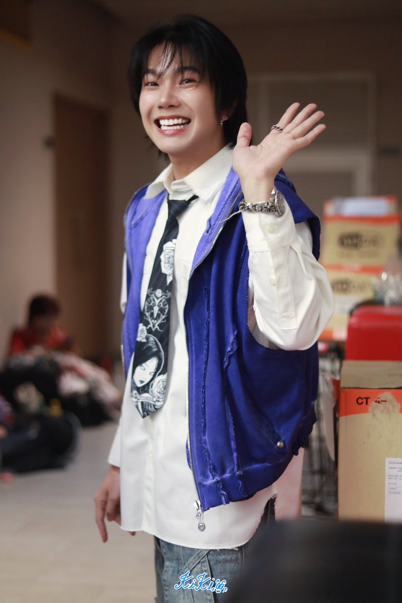 🥳🥳🥳
<a href="/JakeB4rever/">BIU.</a> 
LETS WALK TOGETHER WITH BUILD
#BuildJakapan
#Beyourluve
#ADDA2024xBuild