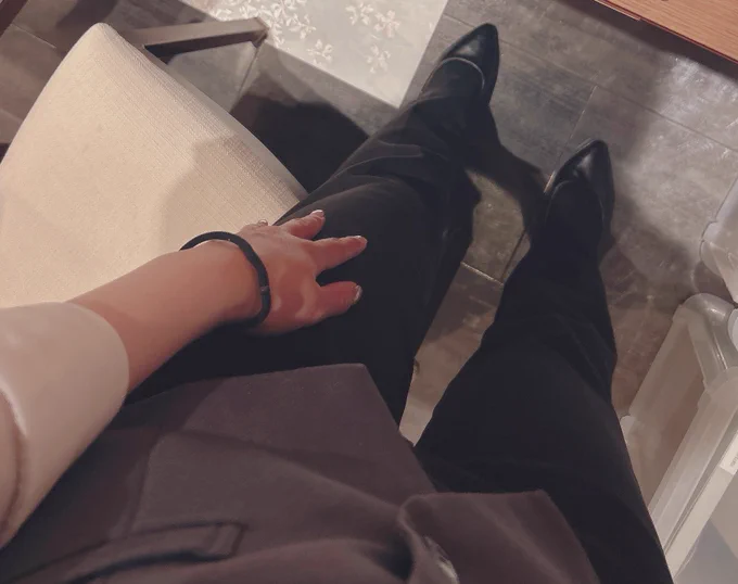 普段短い脚が長くなって草でしかない すげーなー8cmヒール足痛いけど