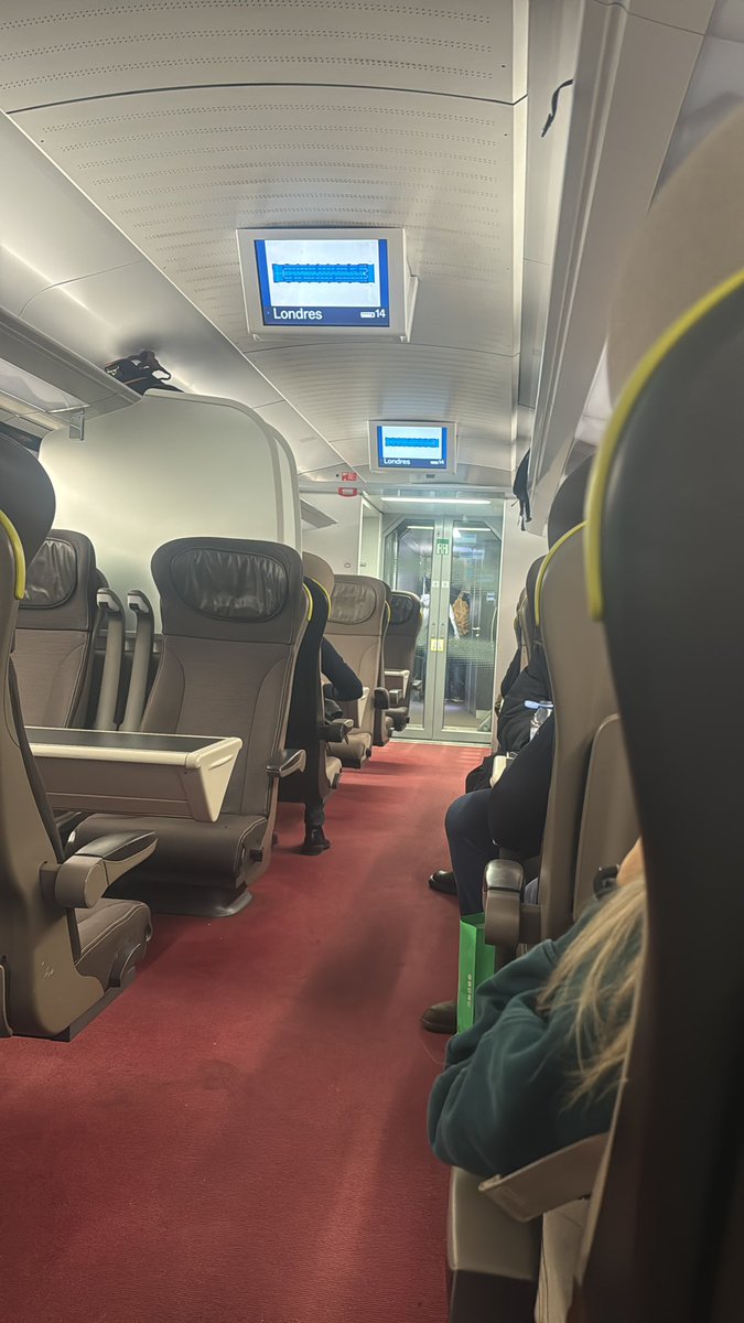 Direction <a href="/Ascot/">Ascot Racecourse</a> to catch up with Clients <a href="/CWilliamsRacing/">Christian Williams Racing</a> <a href="/kimbaileyracing/">Kim Bailey & Mat Nicholls Racing</a> 👍.If You Are Interested In Getting A French Bred 🇫🇷National Hunt Horse.Get In Contact I’ll Be More Than Happy To Meet Up Today.
🏇🏇Whether It’s Ready To Run Or Young Potential Sales Type Horses.🇫🇷🏇🏇🏇