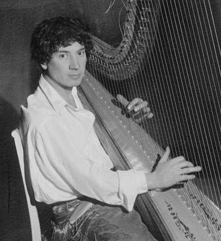 daveainsworth63's tweet image. Remembering the great American comedian Harpo Marx who was born (Adolph Marx) on this day in 1888. He died in 1964. #HarpoMarx #AnimalCrackers #MonkeyBusiness #ADayAtTheRaces #ANightAtTheOpera #DuckSoup #HorseFeathers #ANightInCasablanca #TheBigStore #TheCocoanuts #GoWest
