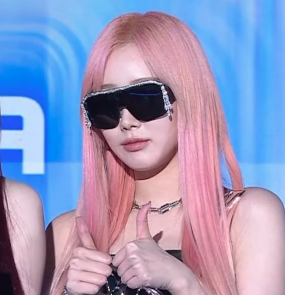 Giselle hot pink sunglasses Giselle main image 2