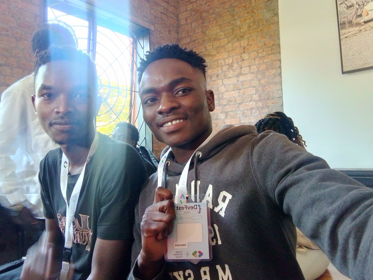 ngaga_dancan's tweet photo. Happy today to be #DevFestRiftValley #gdgeldoret https://t.co/pdwQRhIHDM