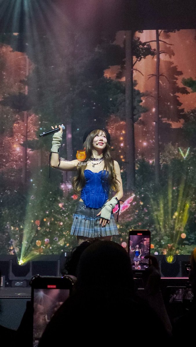 Timeless beauty #Dreamcatcher #Dreamcatcherinstpetersburg #LuckInside7Doors #Handong #한동 #韓東