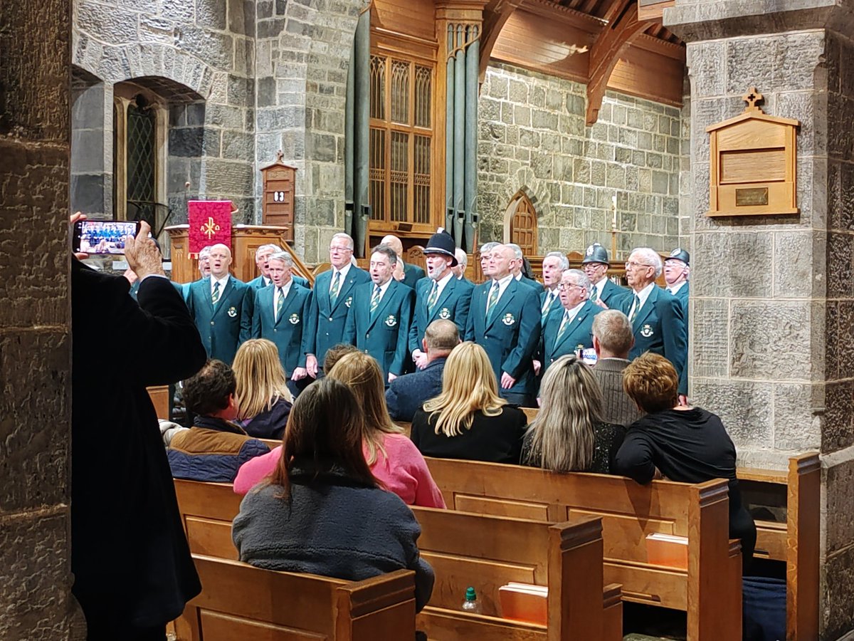 StPetersDinas's tweet image. A great evening with the Taff Ely Ladies Choir and Hereford Police Male Voice Choir. #choir #concert #HEREFORD