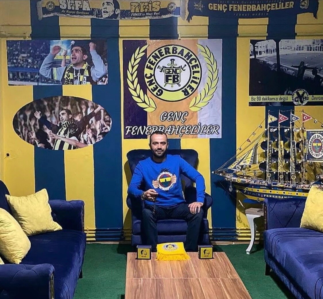 hasannkaratas02's tweet photo. Genç Fenerbahçeliler
Ferhat Mardin
💛💙⚔️
#ferhatmardin
#fenerinmaçıvar @Fenerbahce @fbtv https://t.co/U4BqrHlRPW
