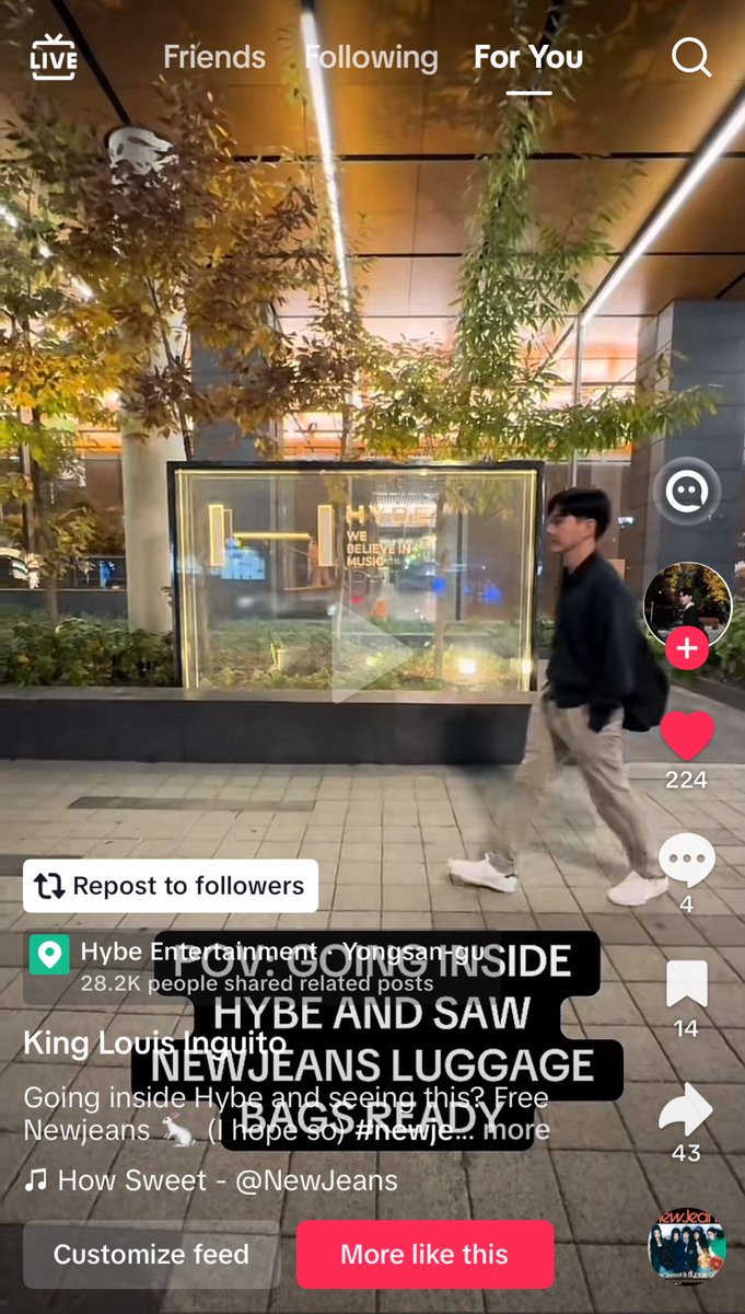 tokkidior's tweet photo. SOMEONE JUST WENT INSIDE HYBE AND SAW THE NEWJEANS LUGGAGES https://t.co/rtIynV3Hpv