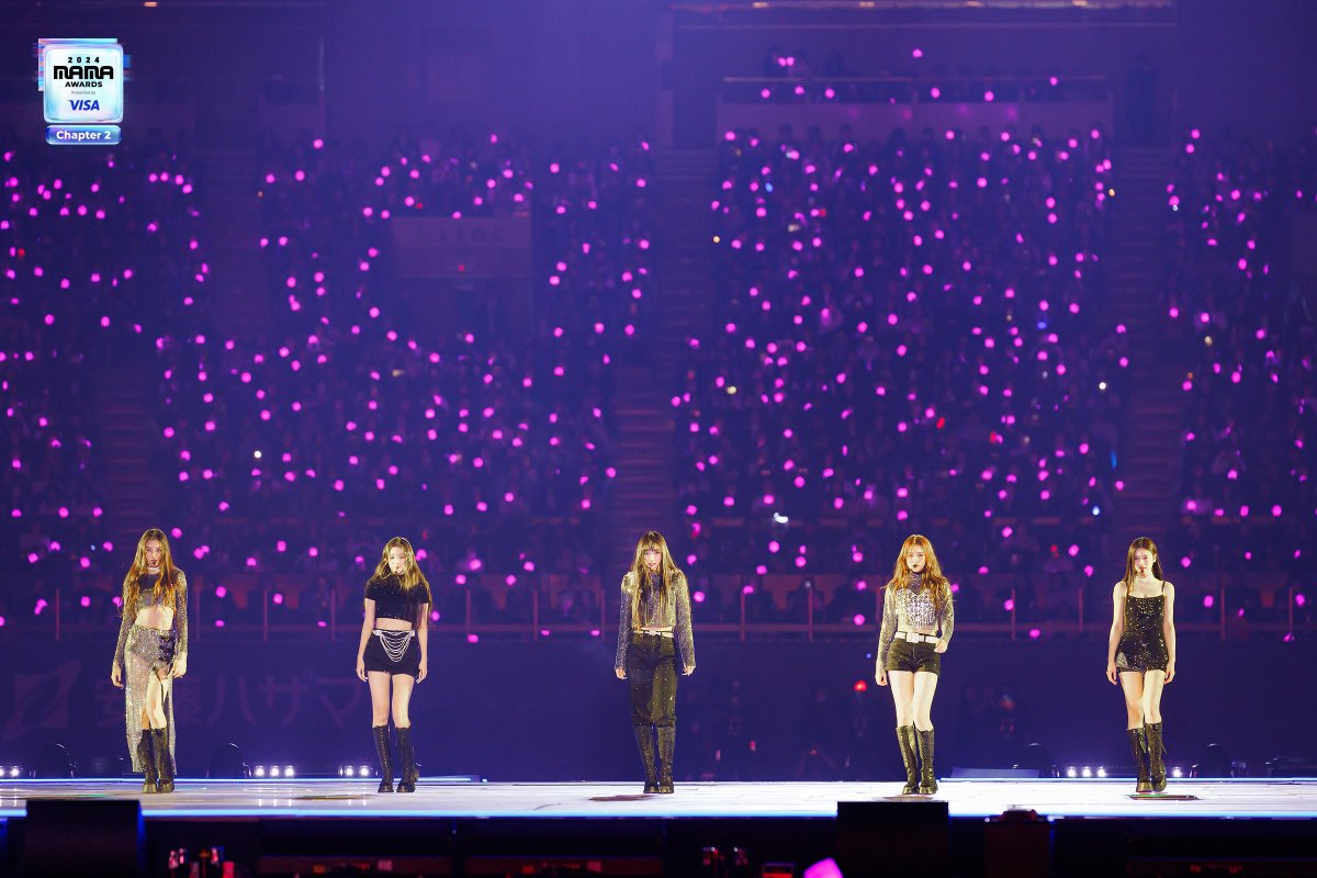 2024MAMA] #MEOW #BODY by #meovv #미야오 @OFFICIAL_MEOVV REAL