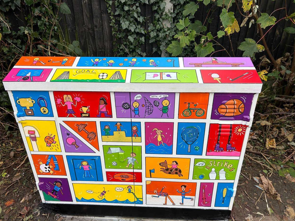 Have you seen our painted telecomms boxes, part of the Stevenage 'Only Connect' project to combat graffiti through art. Children's artwork painted by our artist in Residence, Caitlyn Bridgman. <a href="/junction_c/">Junction 7 Creatives C.I.C</a> <a href="/StevenageBC/">Stevenage Council</a> Town wide art trail to follow.