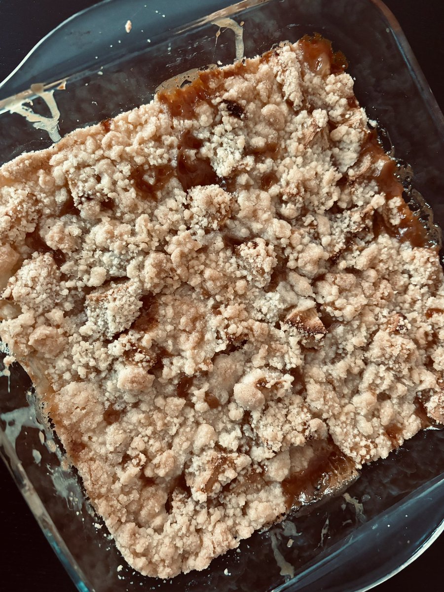 Ça faisait longtemps…
1er essai crumble pommes 🍎 caramel! 😋👩‍🍳