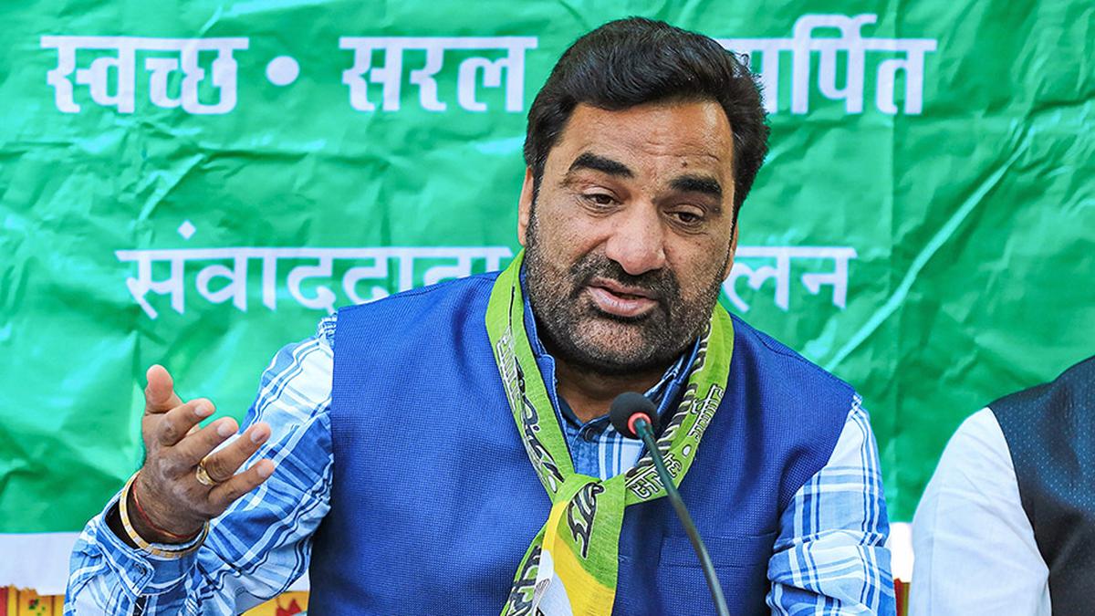 गोरी तु गैली हुई, दरपण किण रो मीत,
हीरो बेच भूंगड़ा लिया आ ही जगत की रीत।
#खींवसर
#खींवसर_उपचुनाव_2024