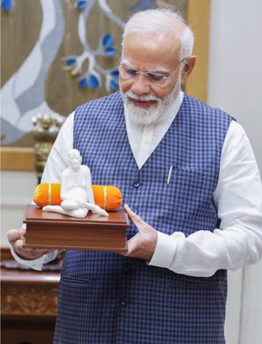 mastermind_n_u's tweet photo. श्री स्वामी समर्थ!
हार्दिक हार्दिक अभिनंदन 💐💐
श्री स्वामी समर्थ आपल्या भक्तांना शक्ती,युक्ती,ताकद, चांगले विचार देतात.
श्री स्वामी समर्थ आपल्याला असेच यश ,उदंड आयुष्य देवो
@Dev_Fadnavis @narendramodi_in https://t.co/cCaRmM0my1