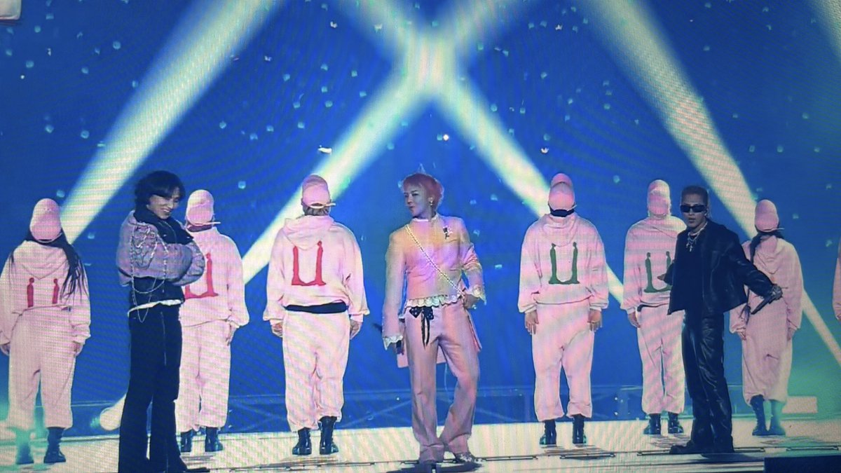 __ru_chan_45's tweet photo. BIGBANGおかえり😭😭😭😭😭😭😭😭 https://t.co/DTJBSh90AA