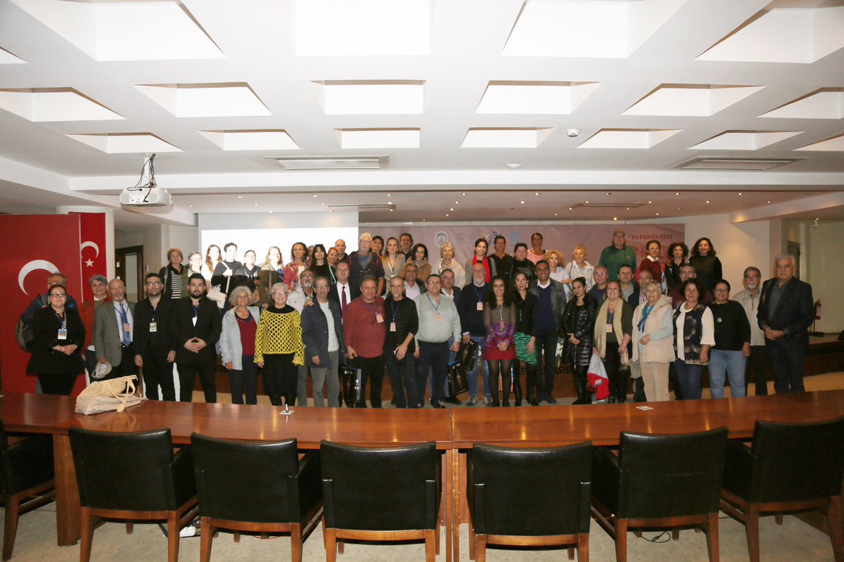 Efes Selçuk artık Efesli Herakleitos ve felsefe ile bütünleşen, geçmişinin değerlerine sahip çıkmakla anılan bir kenttir. Ne mutlu değer katanlara, ne mutlu bu topraklar üzerinde yaşayanlara… ✨

📸 4. Efesli Herakleitos Felsefe Günleri 
<a href="/filizceritoglu/">Filiz Ceritoğlu Sengel</a> <a href="/efesselcukbel/">Selçuk Belediyesi</a>