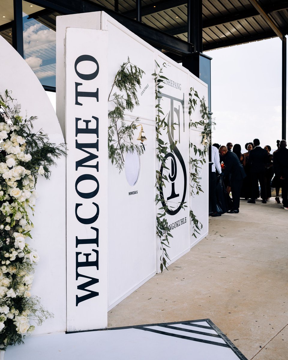 nonoevents's tweet photo. Tshepang & Sbo’s Wedding
#Tshepang&Sbo’sWeddingMatrimony
#Tshepang&Sbo’sWeddingCeremony
#WeddingCelebration #White&BlackTheme #Celebration #WeddingDeco #Candles #Flowers #Matrimonial #Reception #Photobooth #TableSitting #NonoEvents https://t.co/3QEIZX7FBW