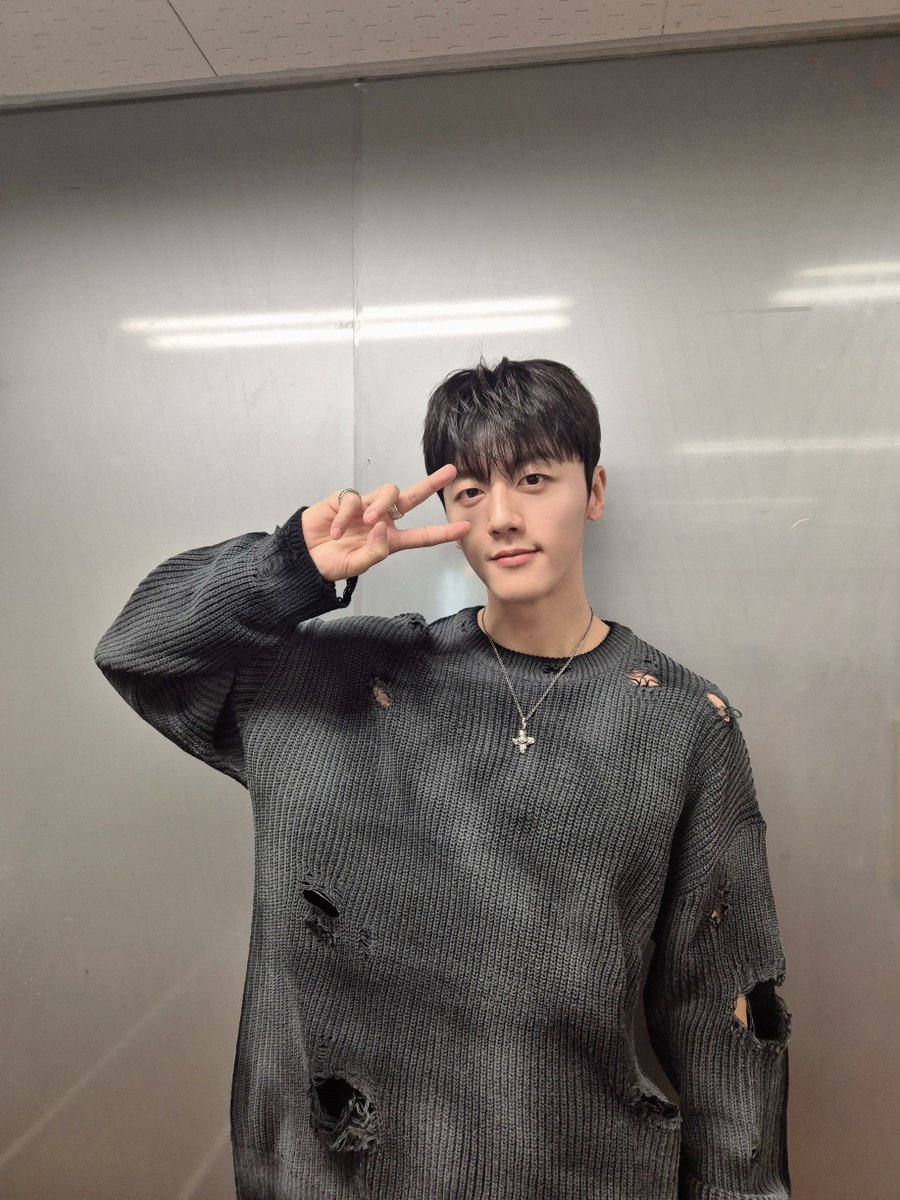 SF9_FANCLUB's tweet photo. [📸] 2024 SF9 YOUNGBIN FAN MEETING 'BOHEMIAN' #1

판타지와 이제부터야 그토록 바라 왔던
순간을 맞이해💖

#SF9 #에스에프나인 #영빈 #YOUNGBIN #BOHEMIAN https://t.co/ebFLMextOp