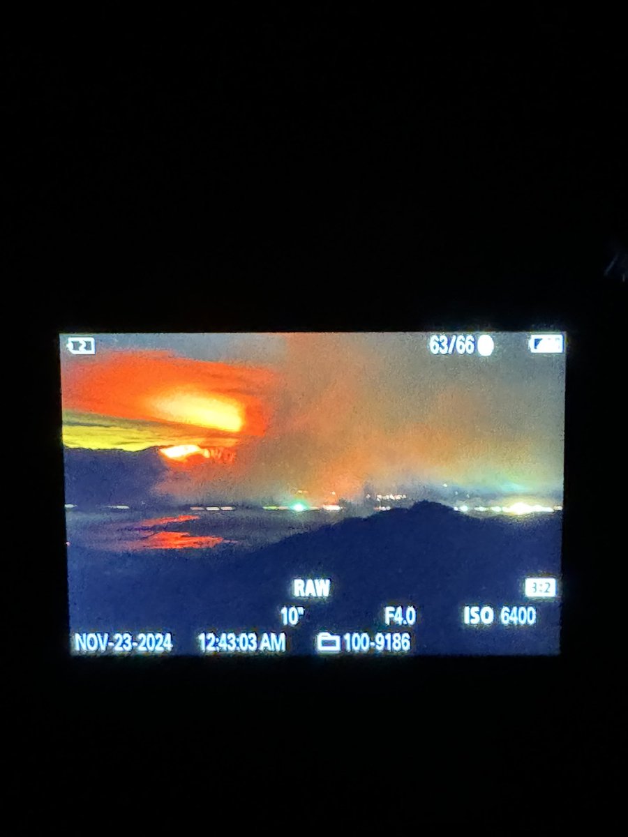 #HorseshoeFire 11:49pm