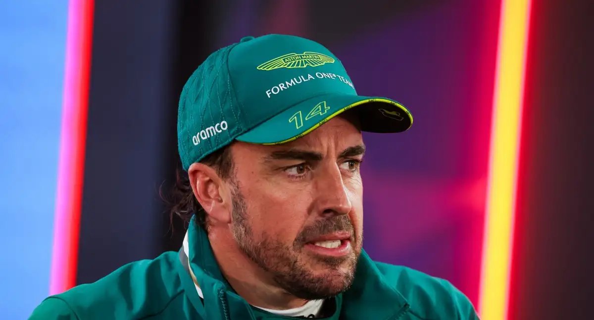 ElReyGuiri's tweet photo. 🚨 Tiempo de quali de Aston Martin en Las Vegas.

🔹 2023: 1:33.555
🔸 2024: 1:34.258

7 DÉCIMAS PEOR 🤯 https://t.co/4SdCFK0Q8F