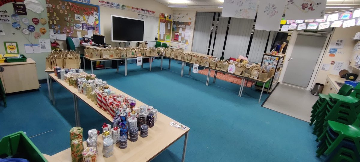 BWGschool's tweet photo. All ready for our Christmas fair 11:30-2 today 🎄🎄come and see our beautiful tree decorated with the children’s decorations ❤️ https://t.co/0gRspBK2Gq