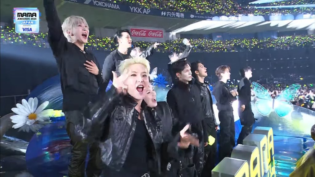 uuurrruuu2222's tweet photo. BIGBANGほんと凄すぎ
もうこの顔が全てを物語ってる https://t.co/gE7sMkgVMP