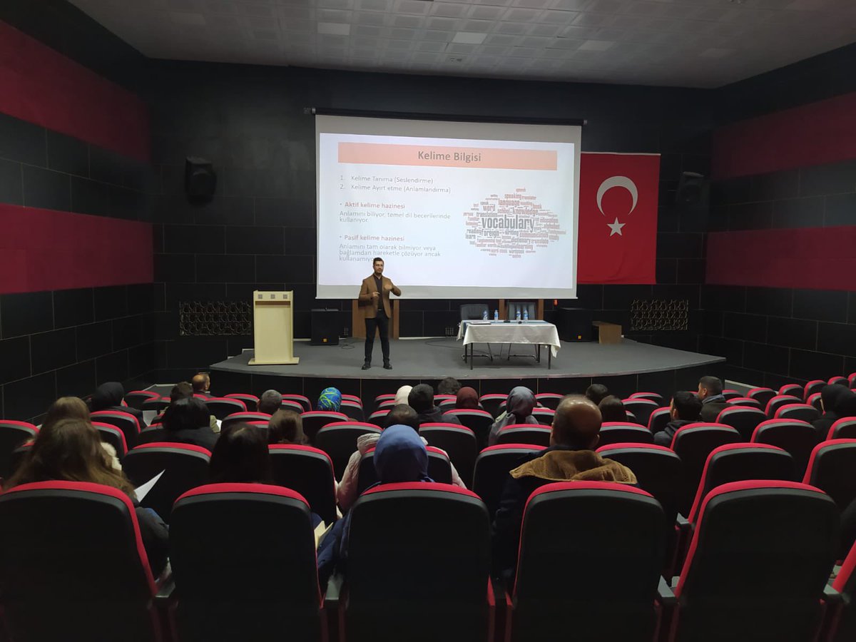 Van İl Milli Eğitim Müdürlüğü ve Dekanlığımızın gerçekleştirdiği protokol ile Eğitim Fakültesi öğretim üyelerimiz Başkale, Özalp, Saray ve Gürpınar’daki köy okulu öğretmenleri ile bir araya geldi. <a href="/VanilMem/">Van İl Milli Eğitim Müdürlüğü</a> <a href="/HaberVANYYU/">VAN YYÜ</a> <a href="/MuratKayri/">Prof.Dr. Murat Kayri</a> <a href="/ysfkiziltas/">Yusuf Kızıltaş</a> <a href="/kultas_emrah/">Emrah Kultas</a>