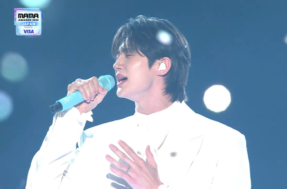 kdrama_menfess's tweet image. •KDM• WAKE UP RYU SUNJAE JADI NYATA 😭😭😭😭 

BYEON WOOSEOK SUDDEN SHOWER AT MAMA AWARDS 2024