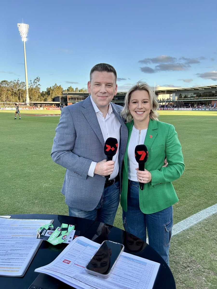Jason Bennett (@jasonbennetttv) on Twitter photo Perfect evening in Springfield for another <a href="/lionsaflw/">Brisbane Lions AFLW</a> <a href="/CrowsAFLW/">Adelaide Crows AFLW</a> big-game classic!
<a href="/NMFCWomens/">North Melbourne Women's</a> await the winner. Will it be the Lions or the Crows?
Join <a href="/kateemac9/">Kate McCarthy</a> <a href="/AlissaSmithTV/">Alissa Smith</a> & I LIVE on <a href="/7AFL/">7AFL</a> @7Mate @7Plus
#AFLWFinals #AFLWLionsCrows Perfect evening in Springfield for another <a href="/lionsaflw/">Brisbane Lions AFLW</a> <a href="/CrowsAFLW/">Adelaide Crows AFLW</a> big-game classic!
<a href="/NMFCWomens/">North Melbourne Women's</a> await the winner. Will it be the Lions or the Crows?
Join <a href="/kateemac9/">Kate McCarthy</a> <a href="/AlissaSmithTV/">Alissa Smith</a> & I LIVE on <a href="/7AFL/">7AFL</a> @7Mate @7Plus
#AFLWFinals #AFLWLionsCrows