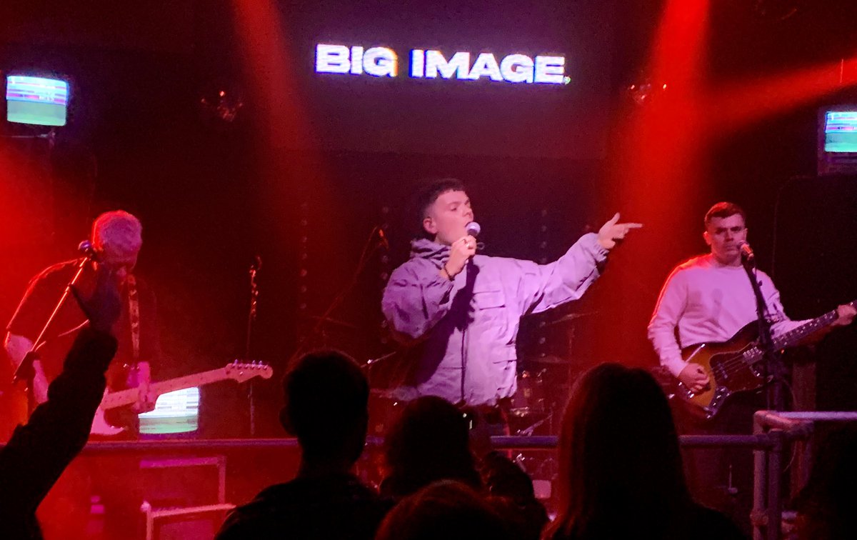 RawSoundTV's tweet image. Fantastic gig last night from friends of the show @bigimage at @mamarouxsbham - The lads on top form with new tracks sounding class &amp;amp; of course the old faves ‘Club’, ‘Cool Kids’, ‘Frankie’ &amp;amp; Separate Beat’ sounding bigger than ever. Great to catch up with the lads too for a chat