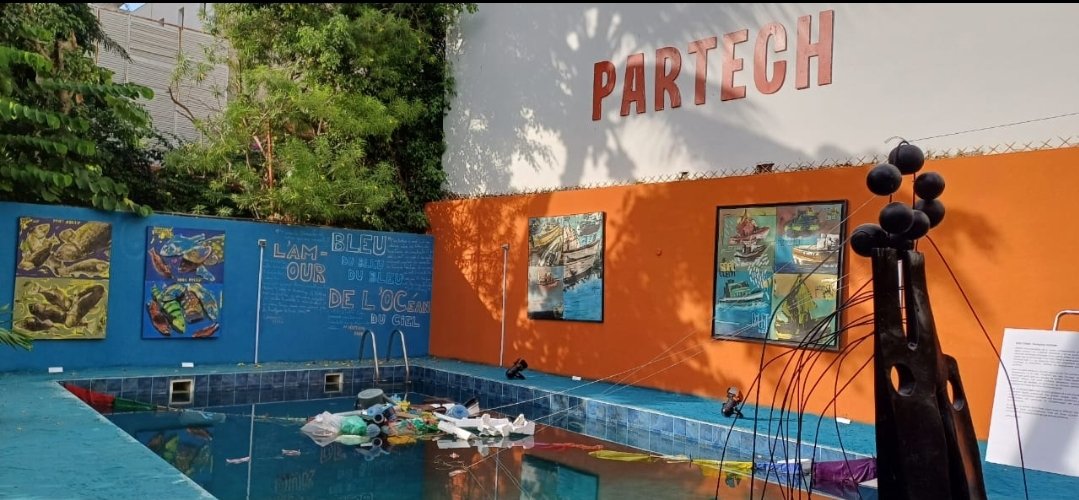 DemeAisha's tweet photo. Notre expo off @Dak_Artbiennale "DNA: Dakar, nid d'artistes" à la Villa partech au Point E. 
L'ADN de Dakar, sa créativité dans. Venez faire une immersion dans Dakar en compagnie d'artistes 🔥 : @SolyCisse, Kine Aw, @SellyRabyKane Ceikha Siggil, @Zeinixx, @docta @RbscrewSn https://t.co/QDw4tWTlZn