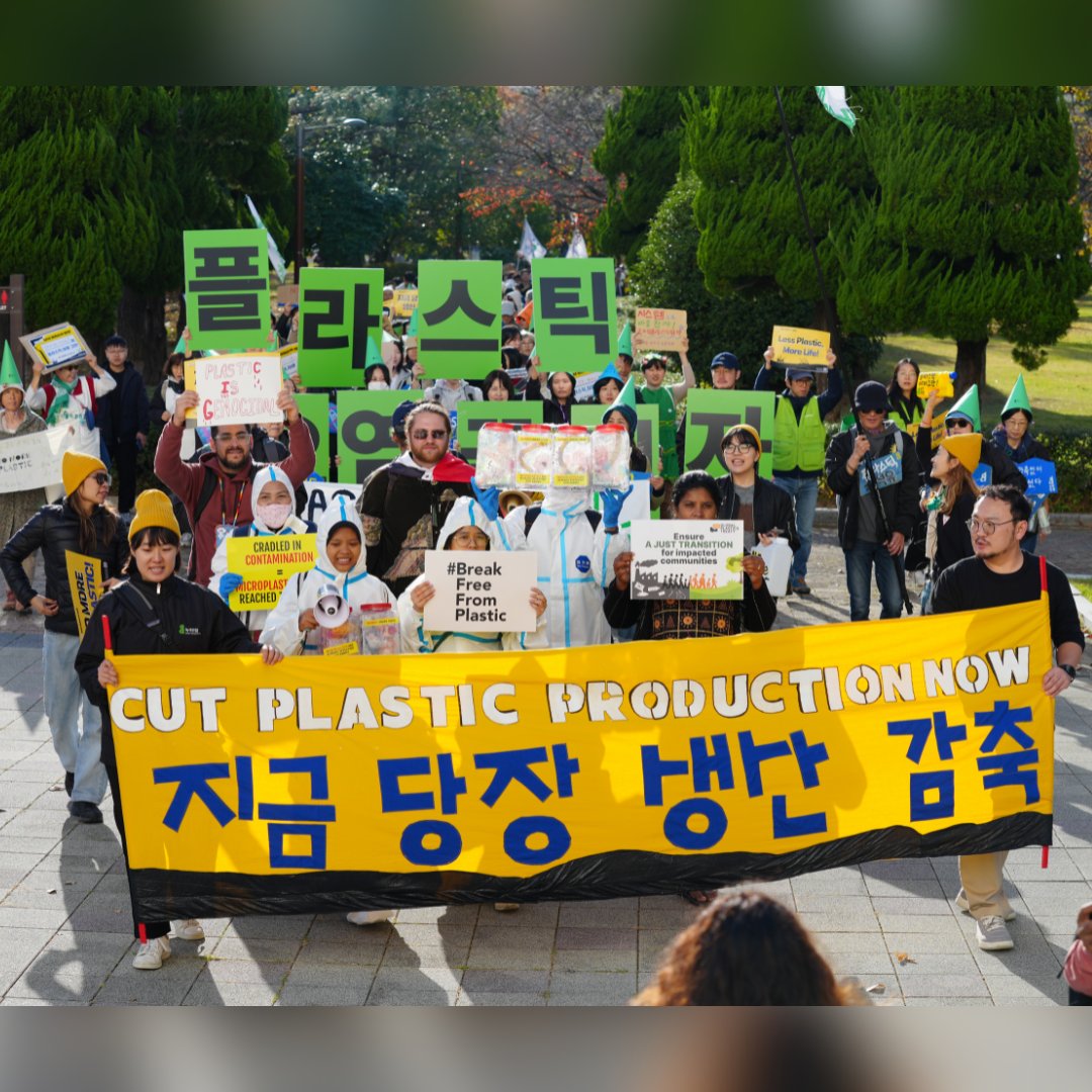 #BreakFreeFromPlastic tweet media