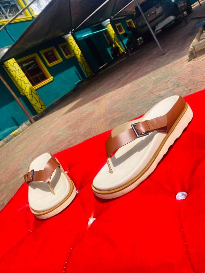 OLASQUARE 𓃵 tweet media