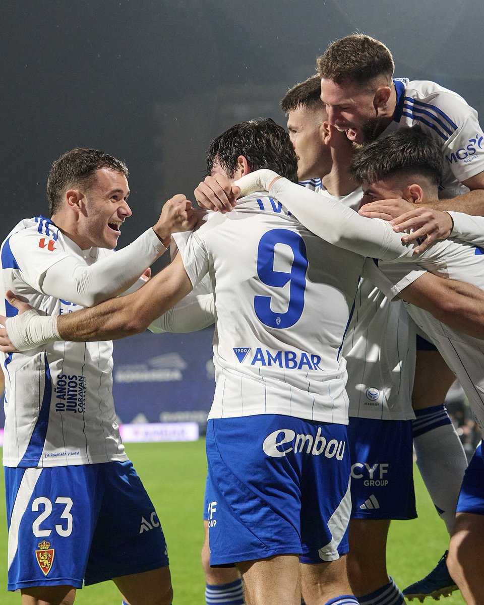 Buenos días!! 
Y sí, día de partido. 
Desde niña mi padre me enseñó a querer a estos colores. 
Cuando se gana, cuando se pierde, cuando va de cara y cuando no tanto.
Porque te quiero,  donde sea y como sea. 
Vamos!!! <a href="/RealZaragoza/">Real Zaragoza</a> 
SIEMPRE 💙🤍