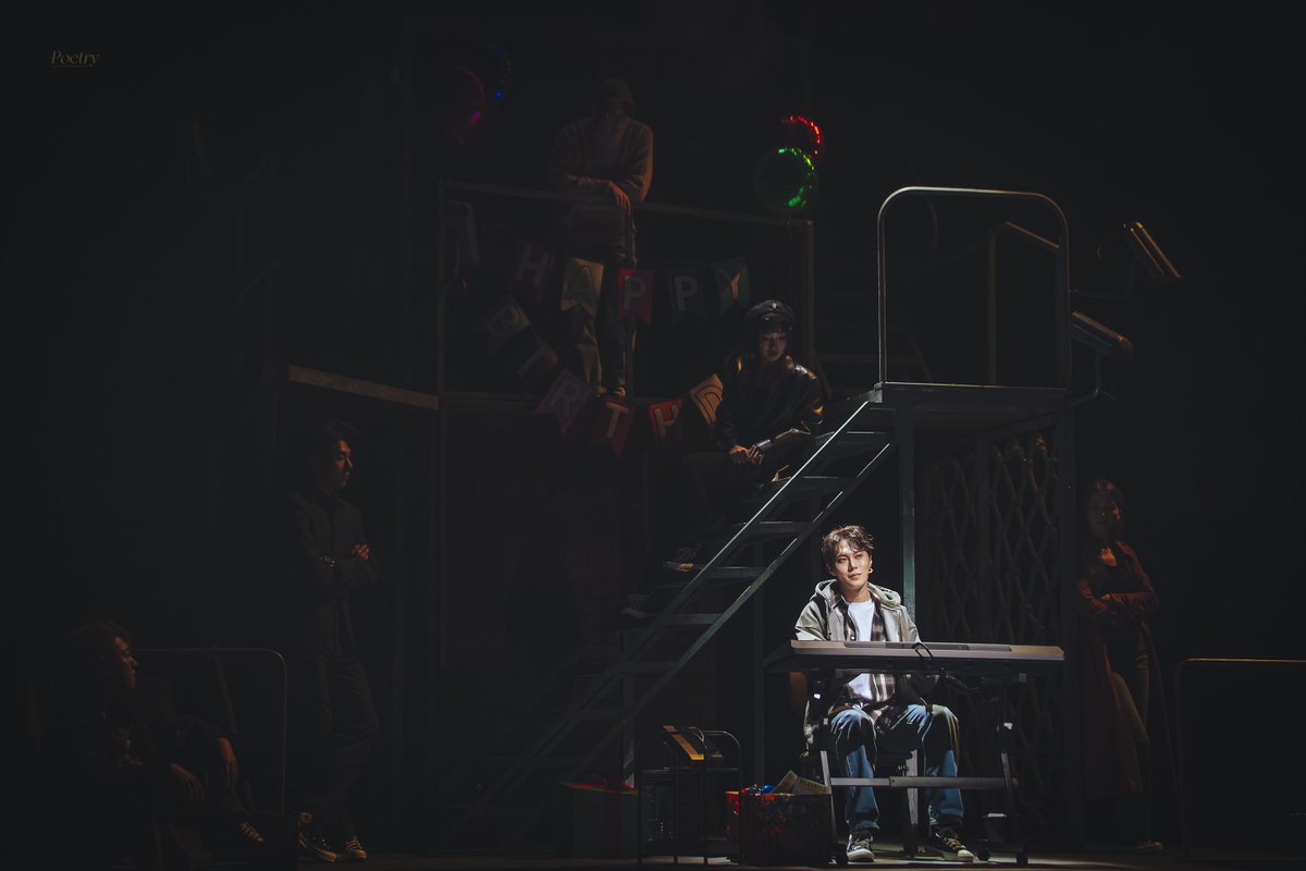 𝙋𝙤𝙚𝙩𝙧𝙮 tweet media