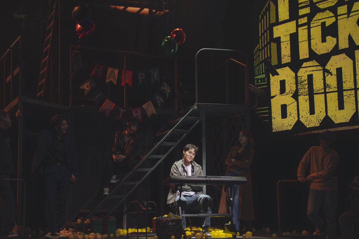 𝙋𝙤𝙚𝙩𝙧𝙮 tweet media