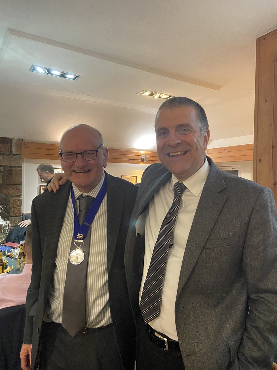 AlanBanks5's tweet photo. What a great night at the Braids United Golf Club Annual Dinner. Many Thanks to club captain Chris Donkin for inviting me along as guest speaker. Great wee club. @donkinitex https://t.co/C5Di4biQXM