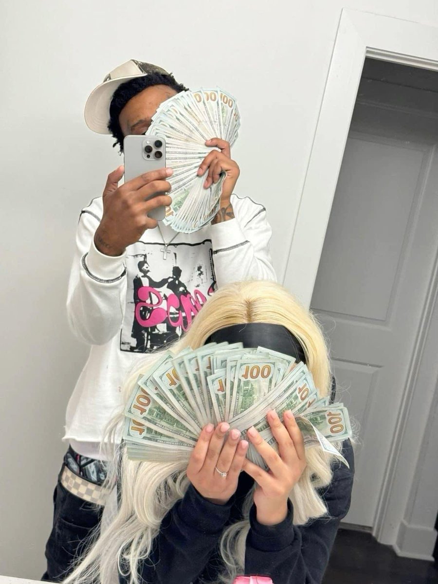 MULA🍒 tweet media