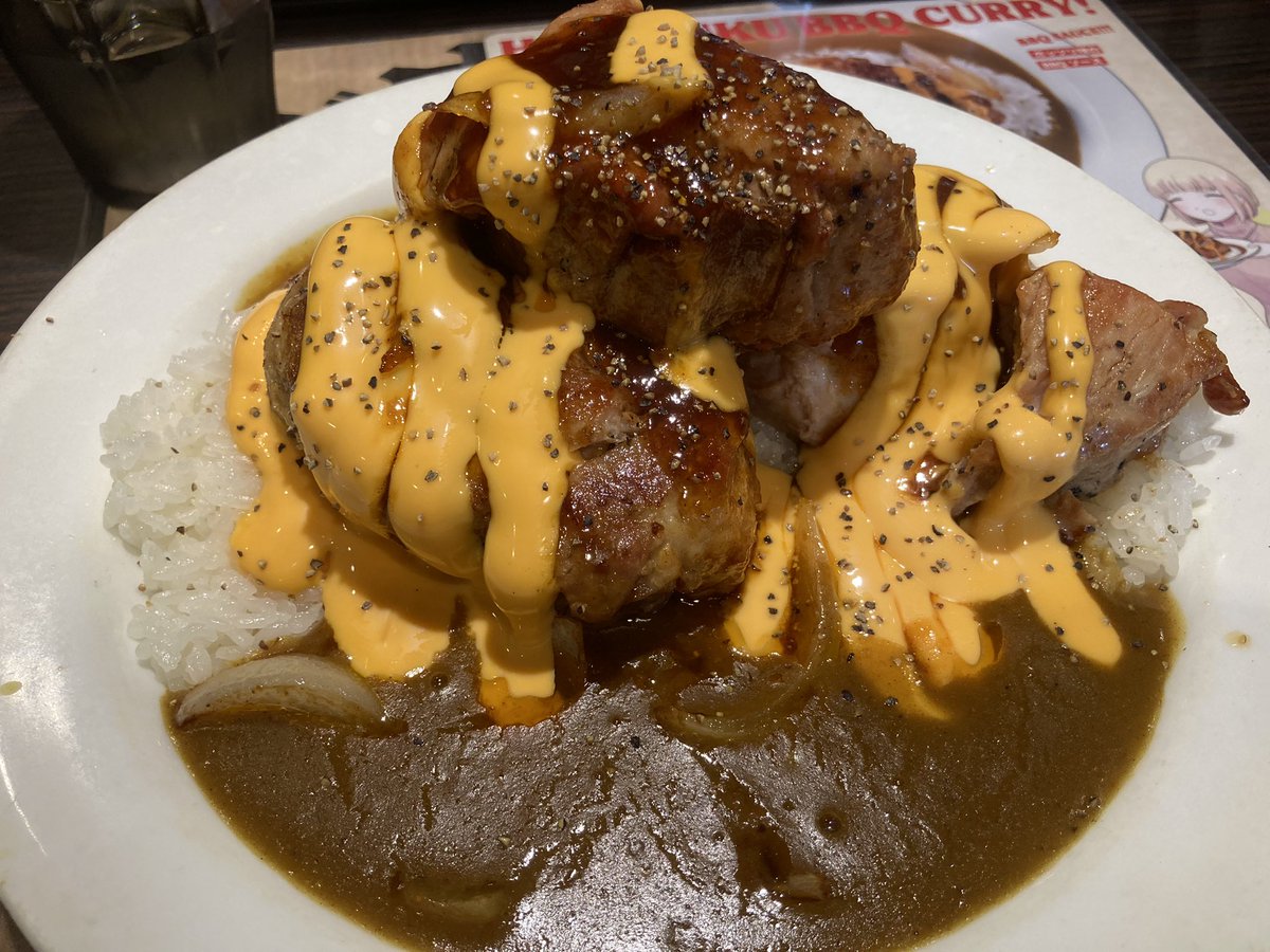daichis_net's tweet photo. 前回逃した『肉塊』を堪能してきました🍖

ぺぺさん情報ありがとう🙏

#CoCo壱番屋 #肉塊 #Level4 https://t.co/XDR68DF7SC